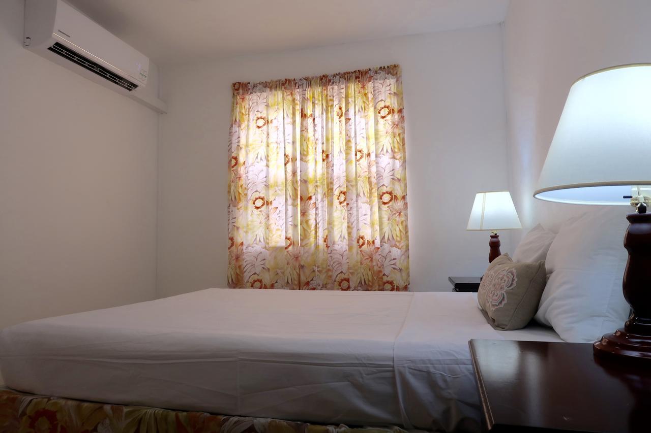 Adulo Apartments Бриджтаун Екстер'єр фото